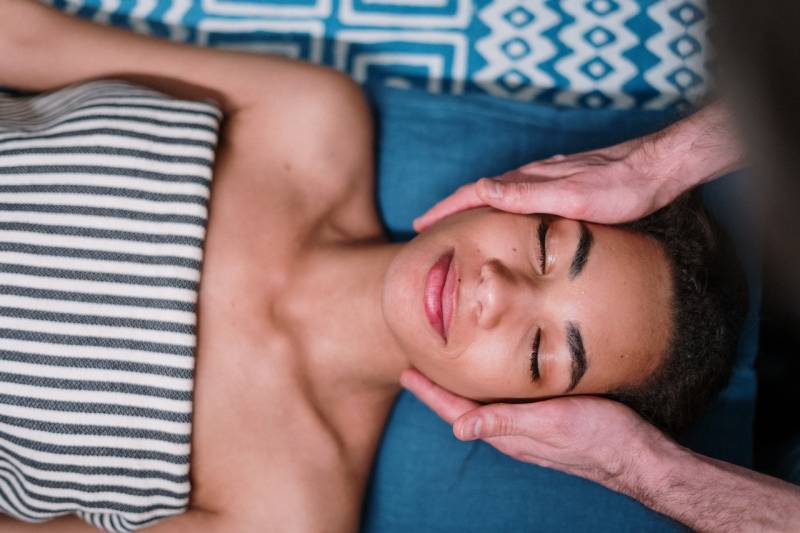 Le massage oriental traditionnel par une masseuse professionnelle à Floirac en gironde